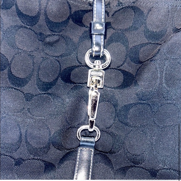 Women’s coach shoulder bag - Picture 3 of 5